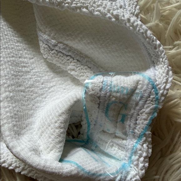 NWT Hunza G Dallas White One-Piece Swimsuit - Picture 6 of 14